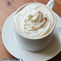Homemade Starbucks Gingerbread Latte